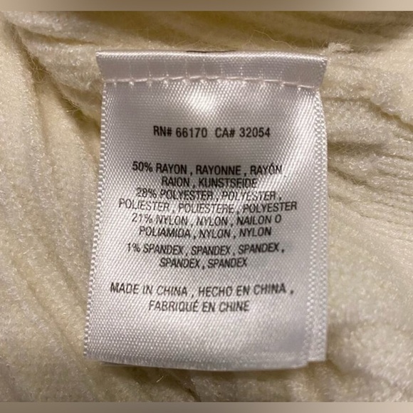 EUC Moth Anthropology Beautiful Ivory Soft Sweater - Size L - Picture 5 of 7